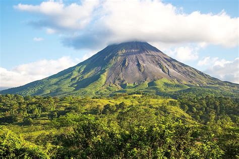 inactive volcanoes|world's largest inactive volcano.